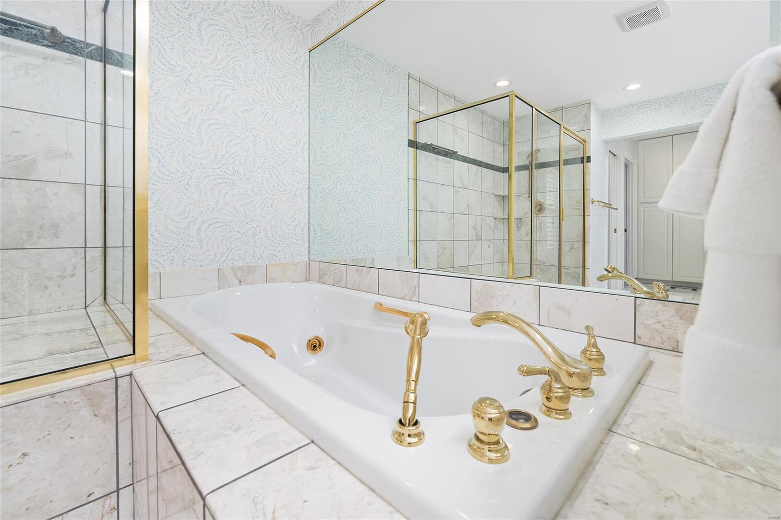 Twin Farms Road - Residential