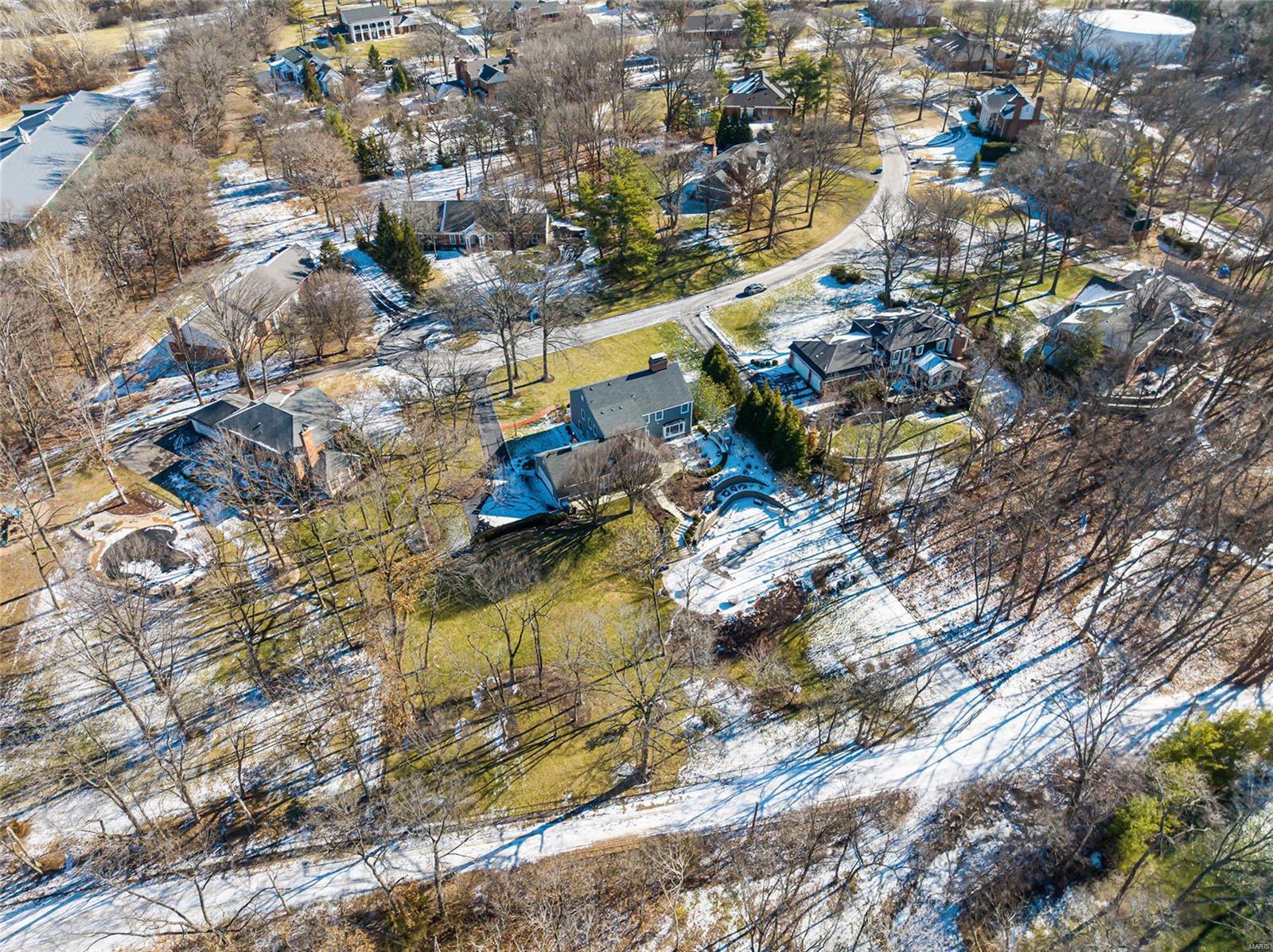 Twin Farms Road - Residential