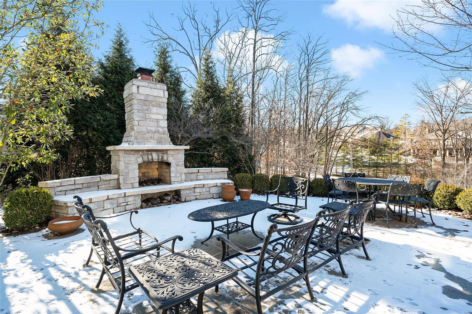 Twin Farms Road - Residential