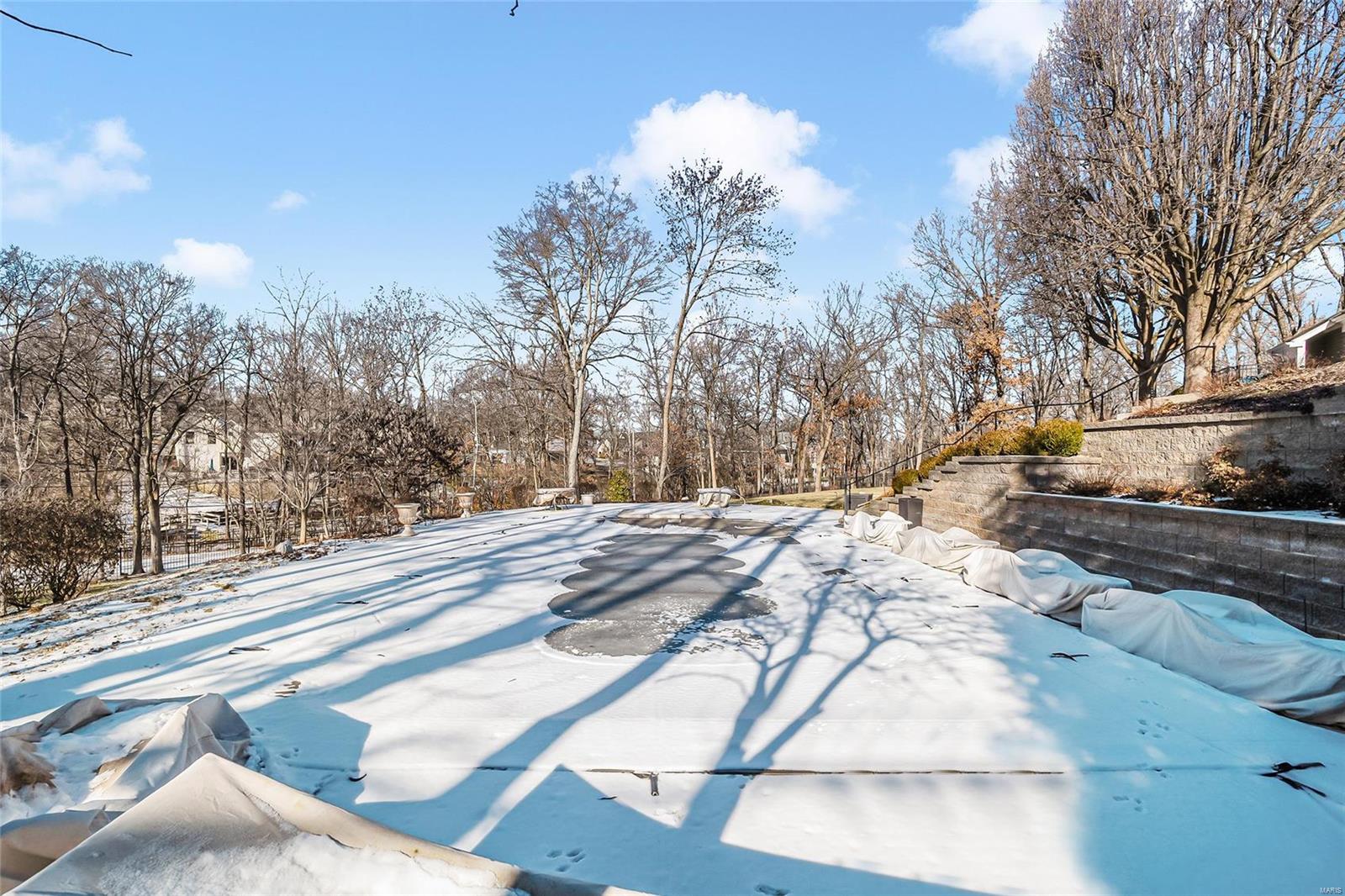 Twin Farms Road - Residential