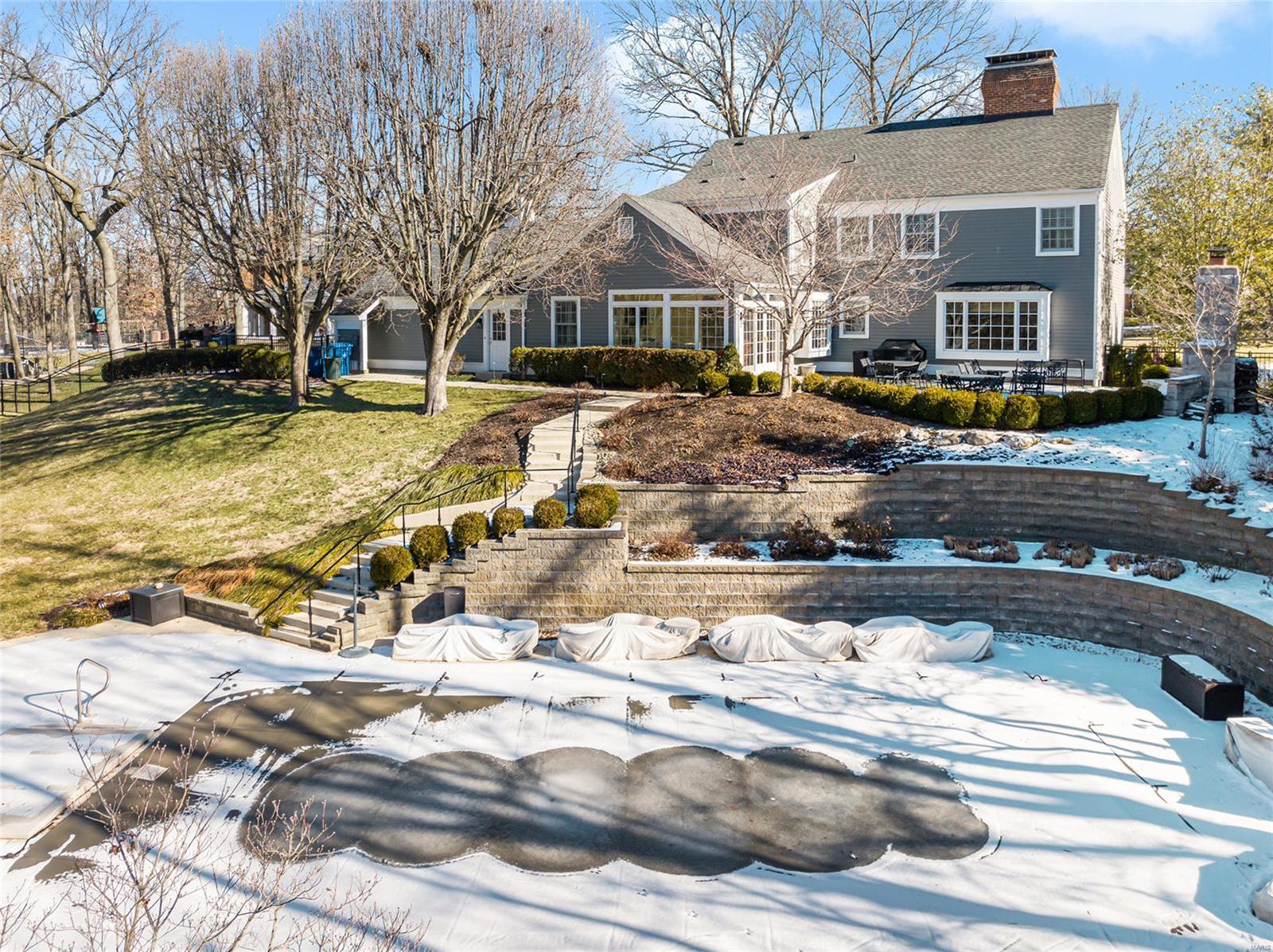 Twin Farms Road - Residential