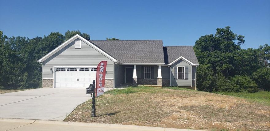 Brand new 1323 sq ft. ranch home. 3 bedrooms, 2 bath, vaulted ceiling in living room, and main floor laundry. Kitchen has breakfast bar and pantry and stainless steel appliances. Rough in lower level and walk out basement.