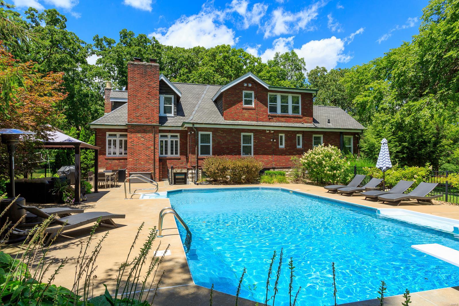 Old Westbury - Residential