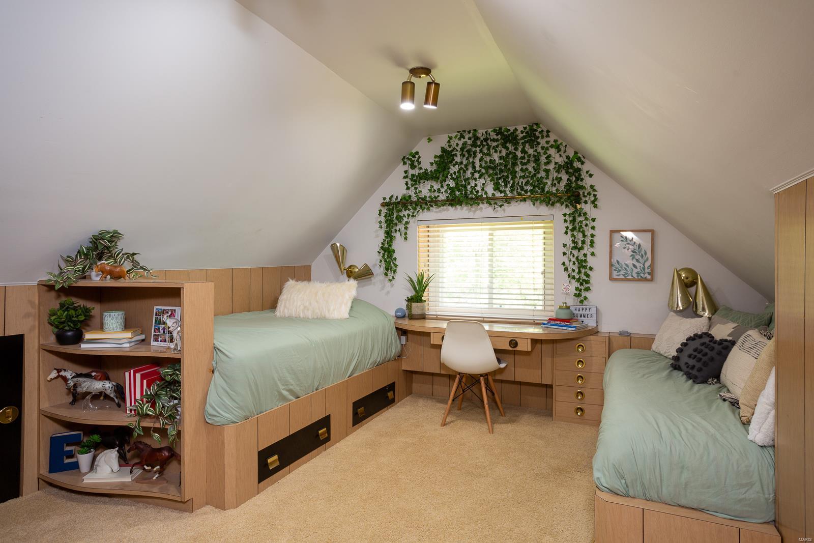 Old Westbury - Residential