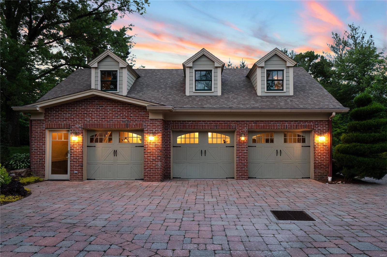 TWIN SPRINGS ESTATES - Residential