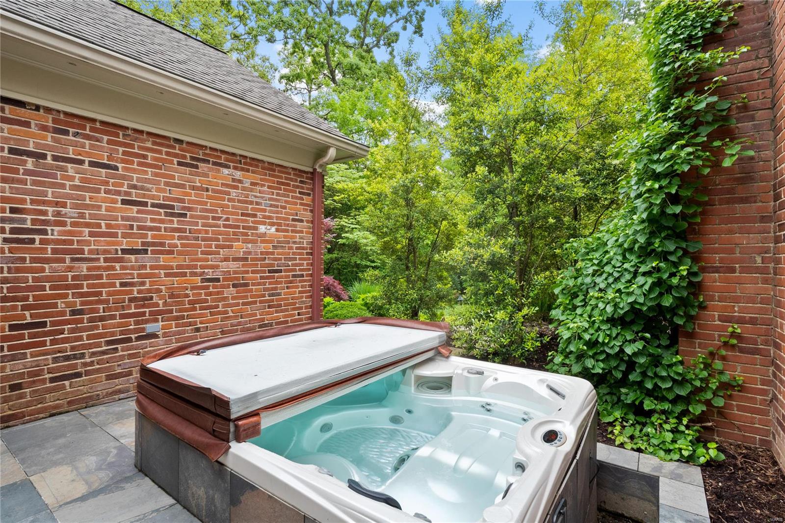 TWIN SPRINGS ESTATES - Residential