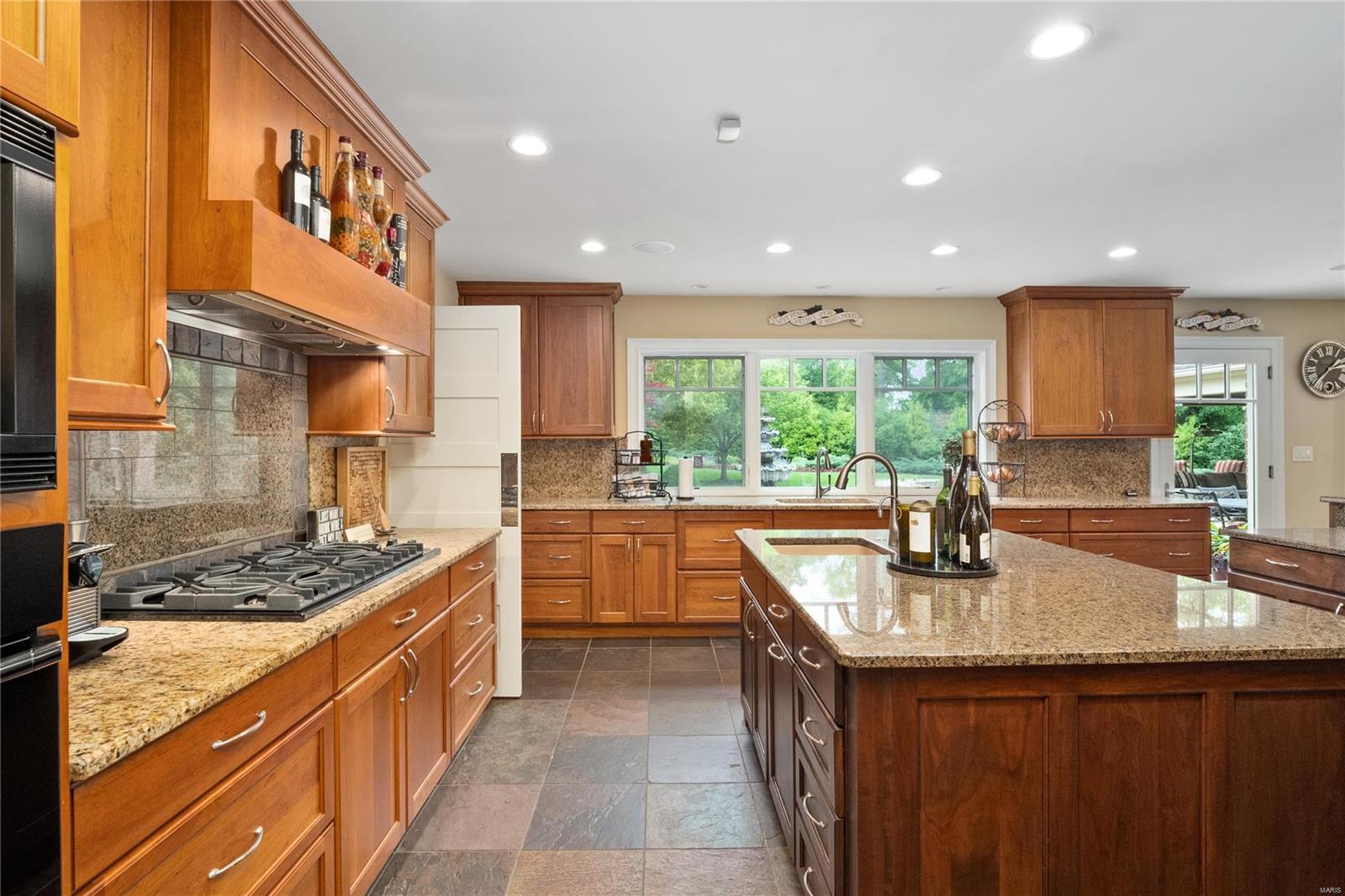 TWIN SPRINGS ESTATES - Residential