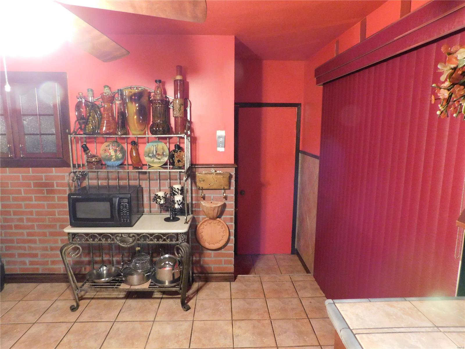 North Hills Acres Lts 27 31 & 32 Sub Of - Residential