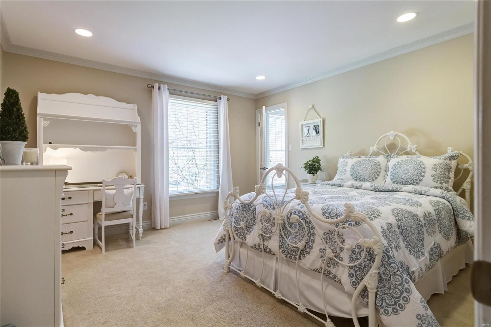 Arlington Oaks - Residential