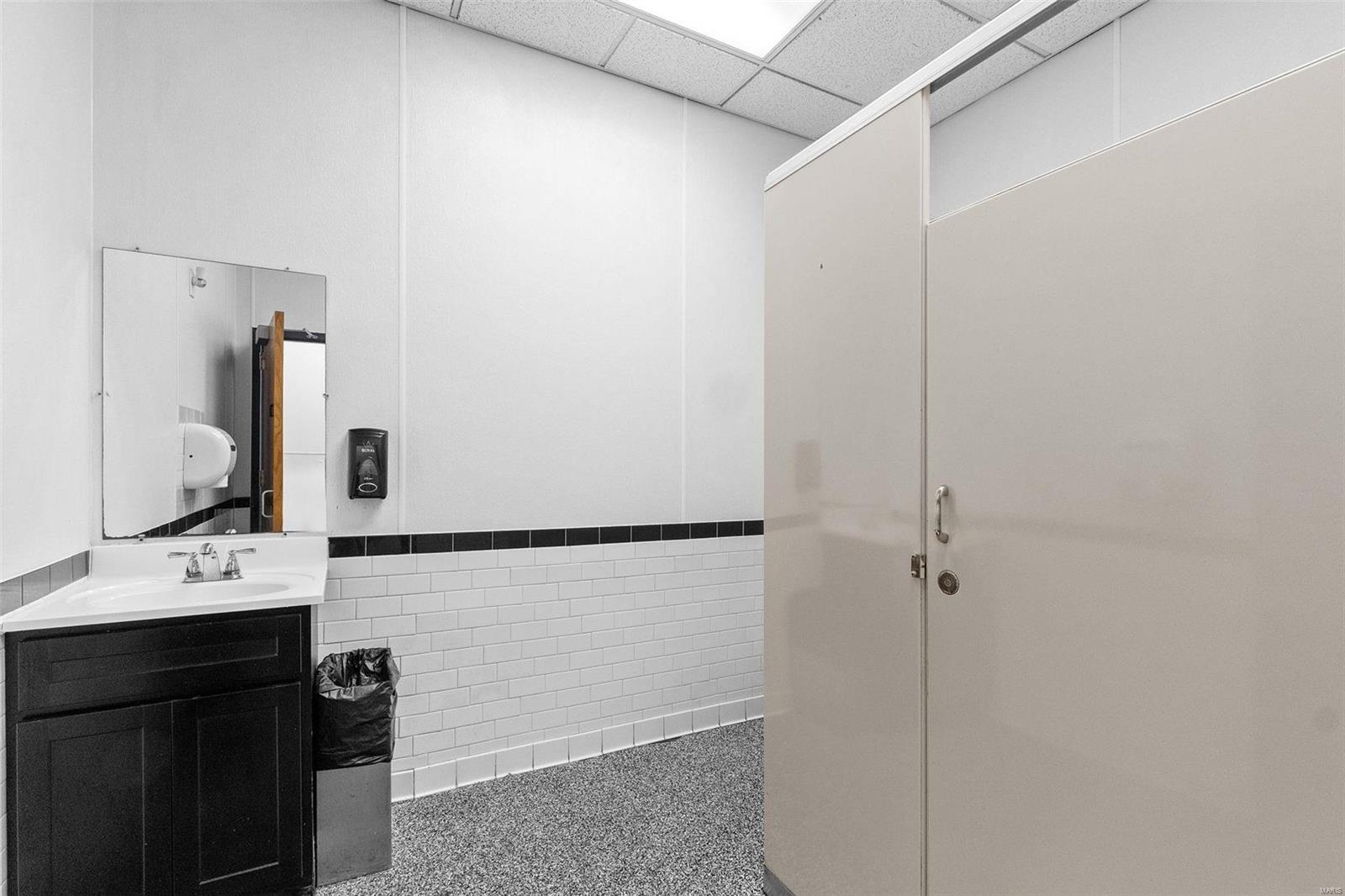 Guelbrath - Commercial Sale