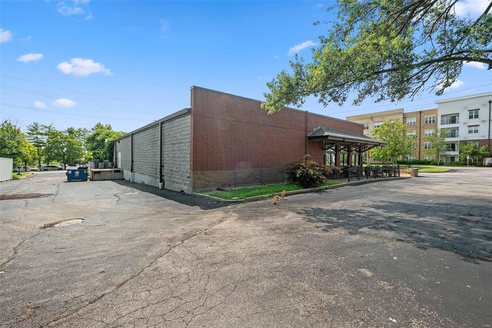 Guelbrath - Commercial Sale