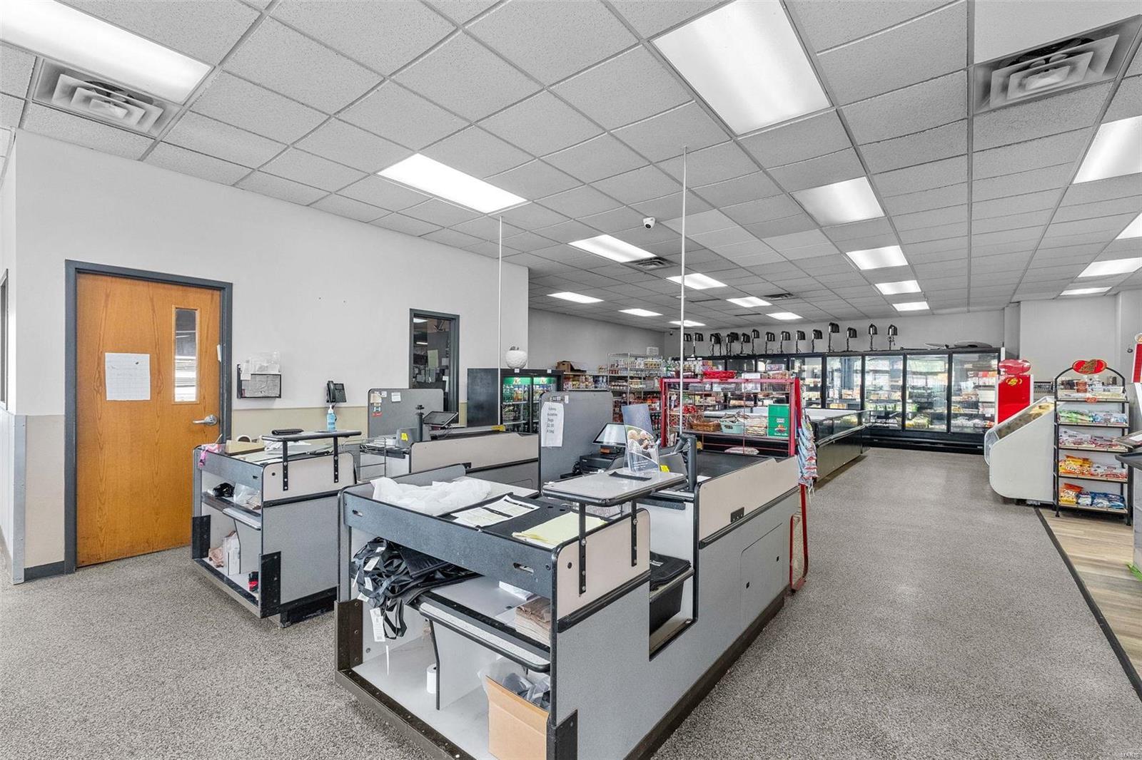 Guelbrath - Commercial Sale