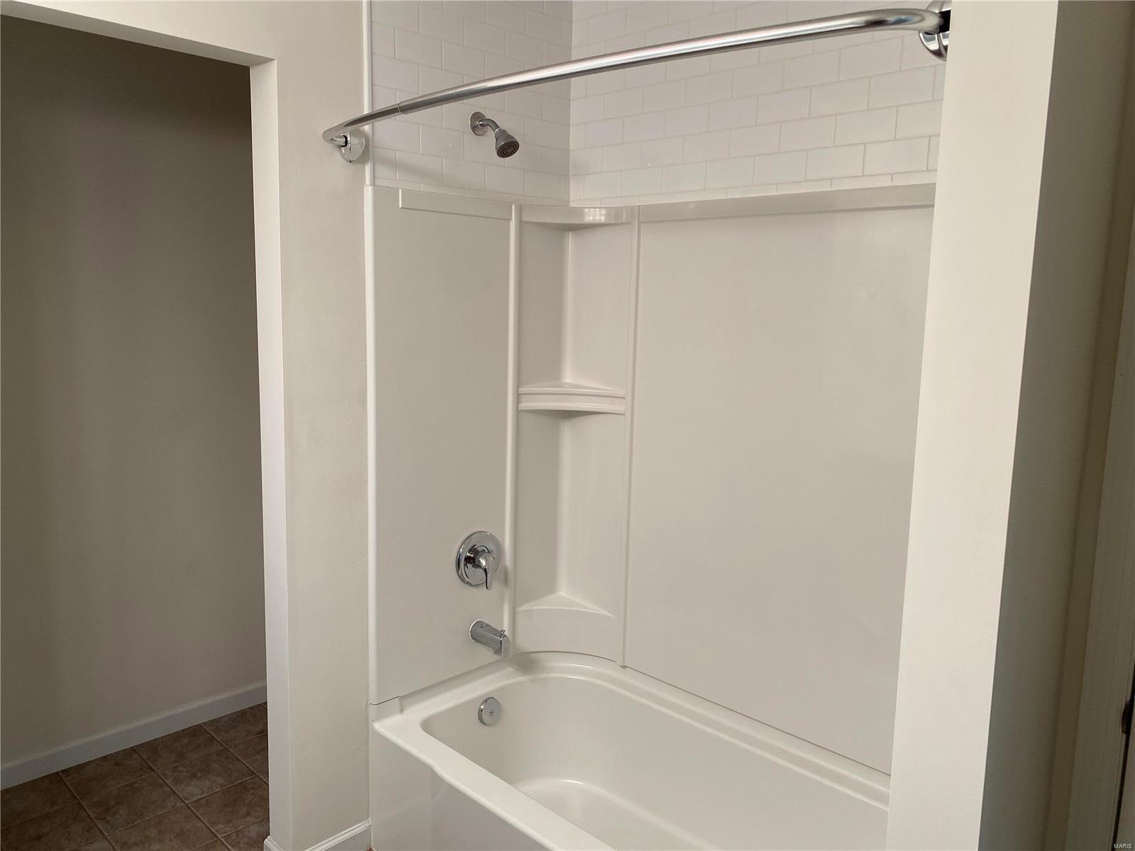 Hyland Green #4 - Residential Lease