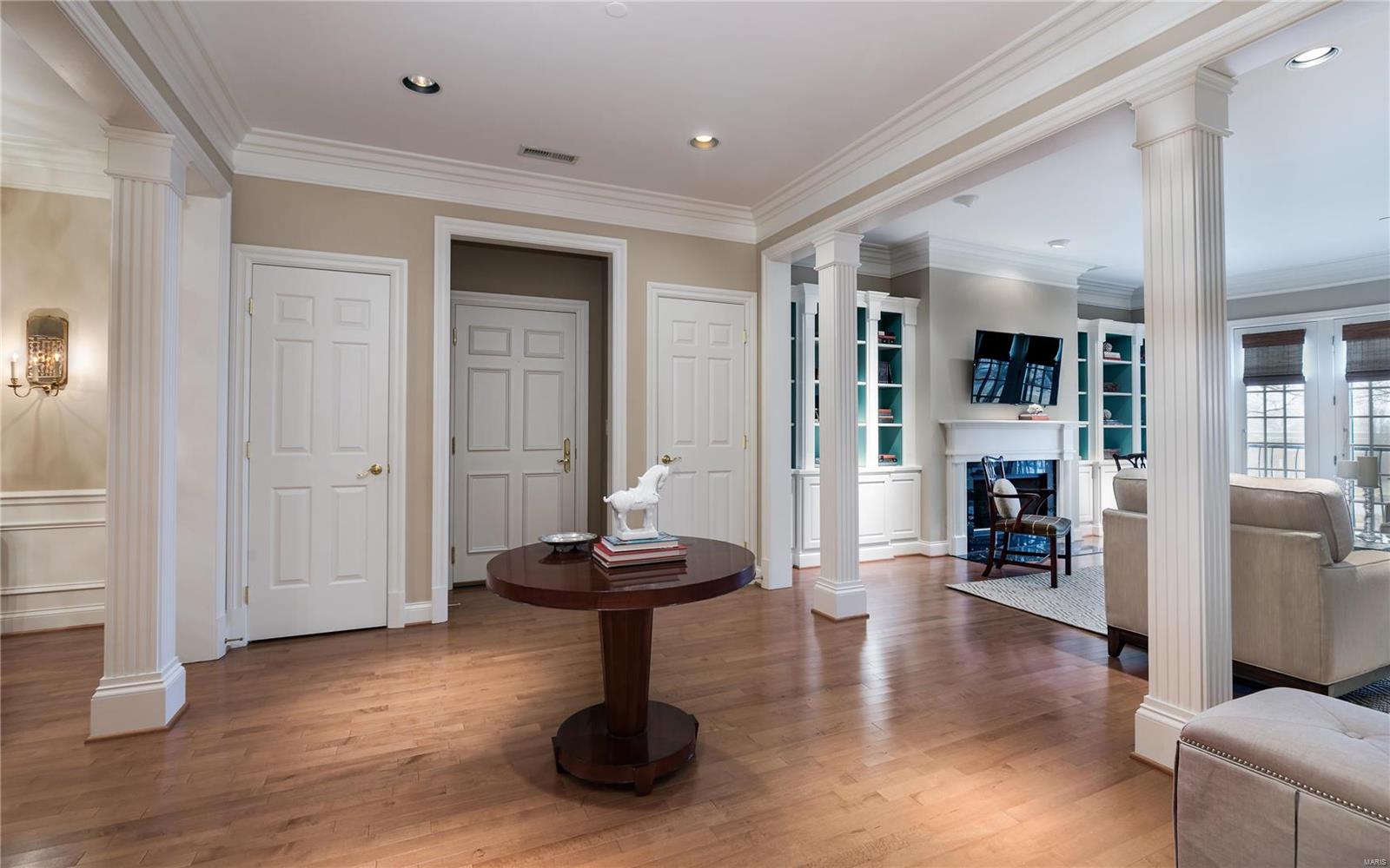 Shaw Place Condo - Residential