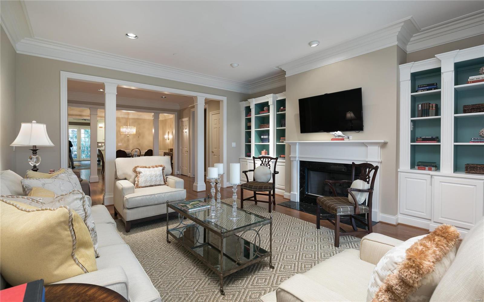 Shaw Place Condo - Residential