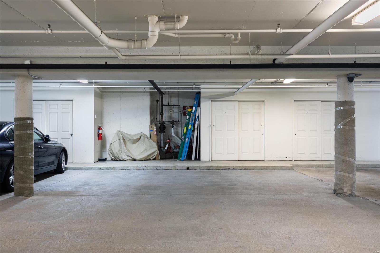 Shaw Place Condo - Residential