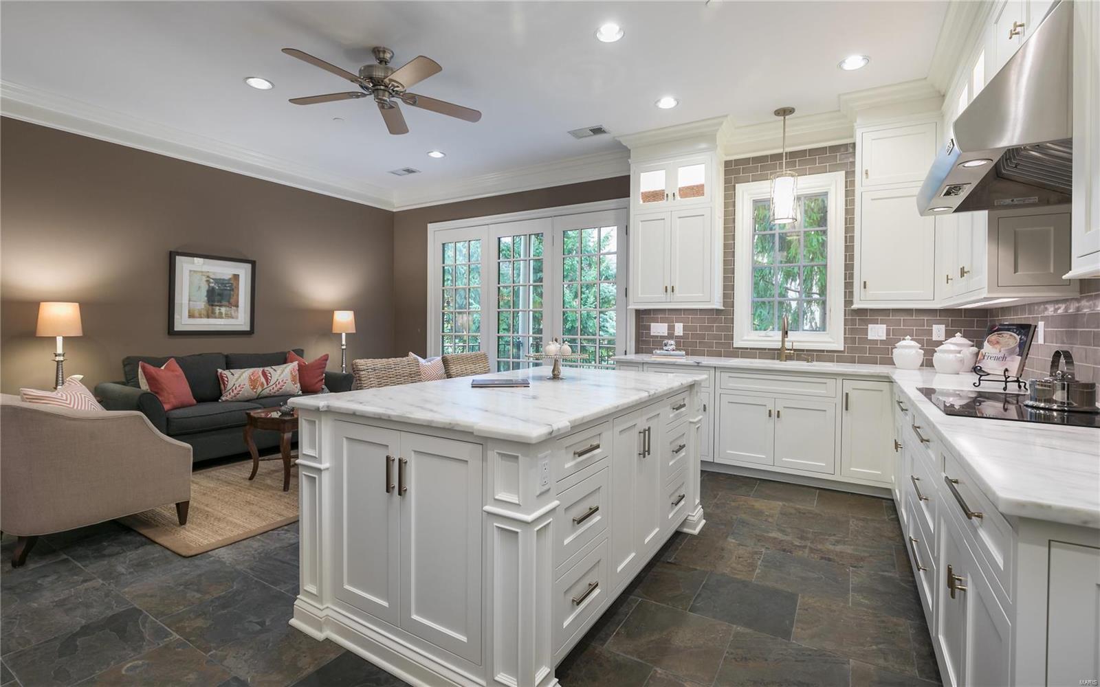 Shaw Place Condo - Residential