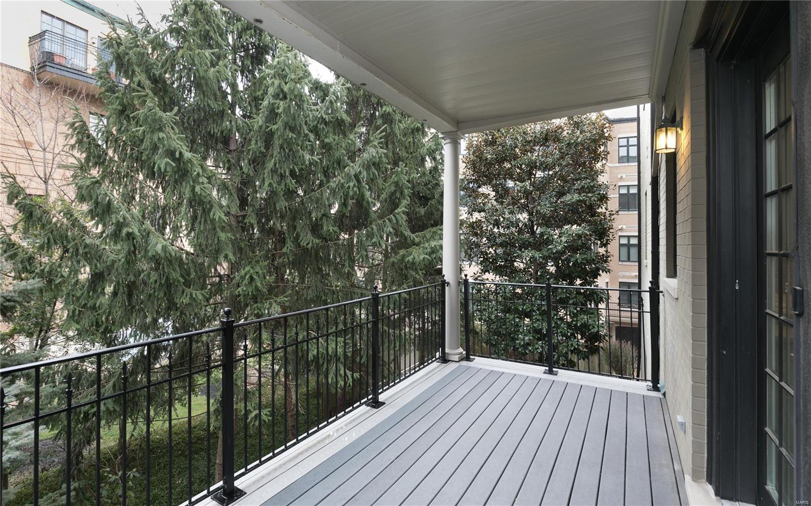 Shaw Place Condo - Residential