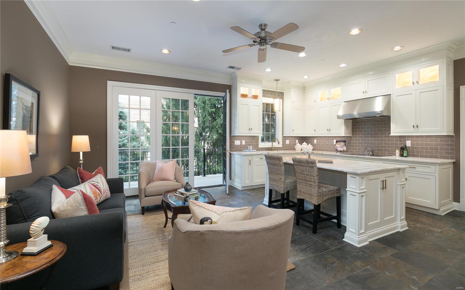 Shaw Place Condo - Residential