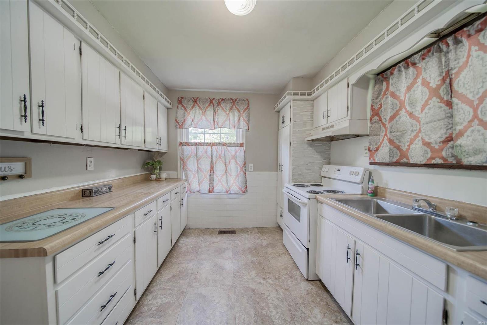 GREEN ACRES - Residential