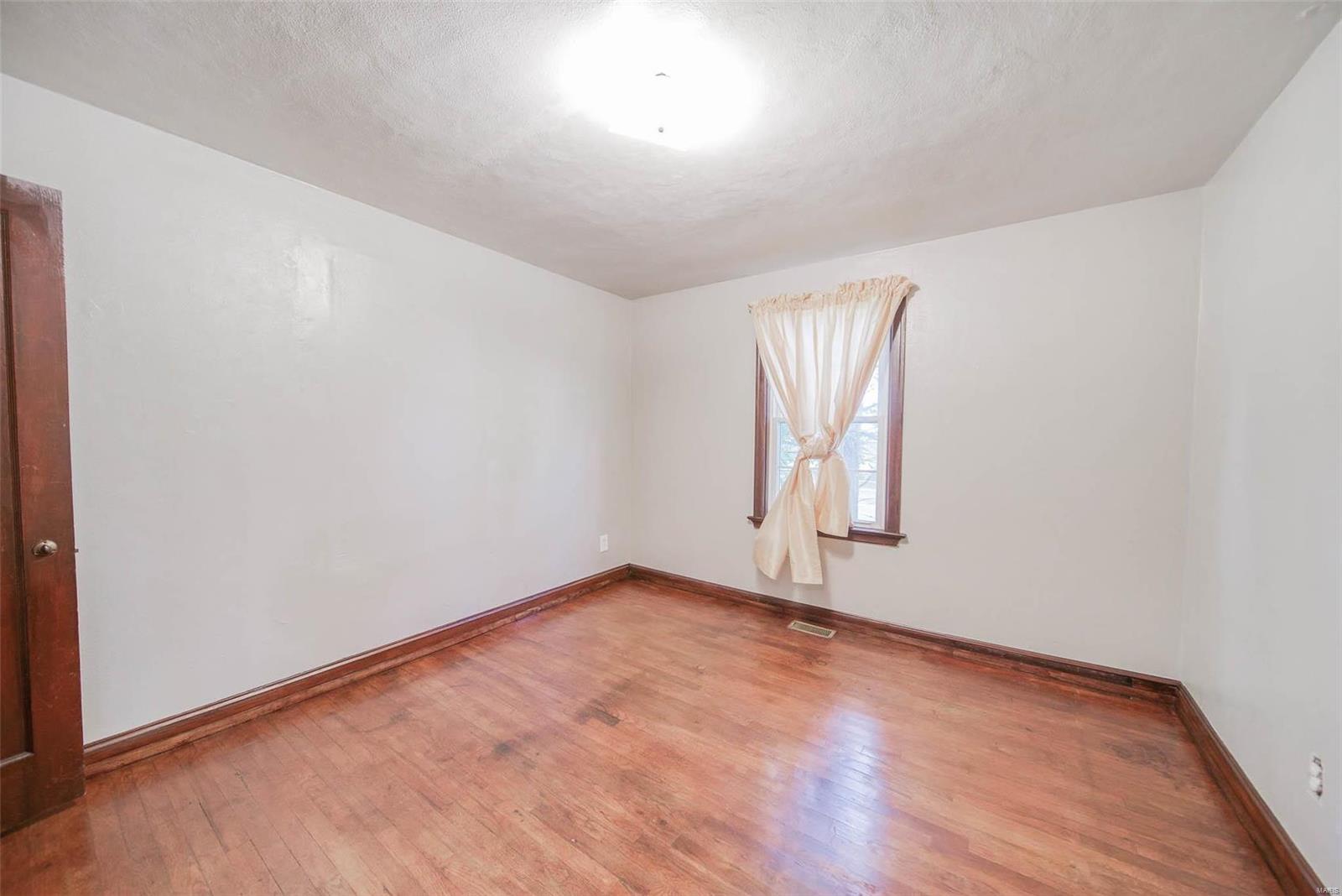 GREEN ACRES - Residential