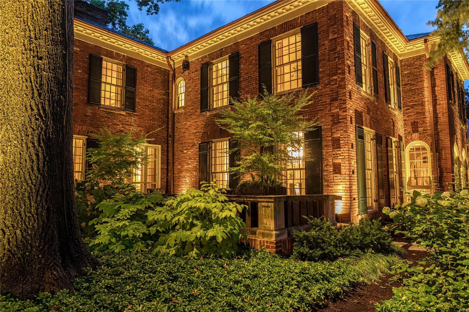 Westmoreland Place - Residential