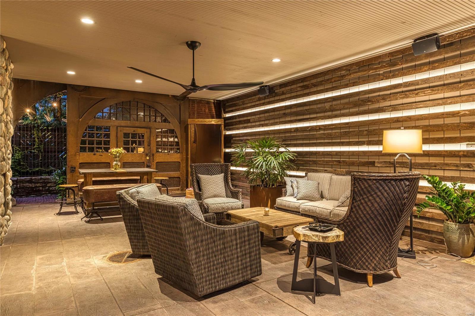 Westmoreland Place - Residential