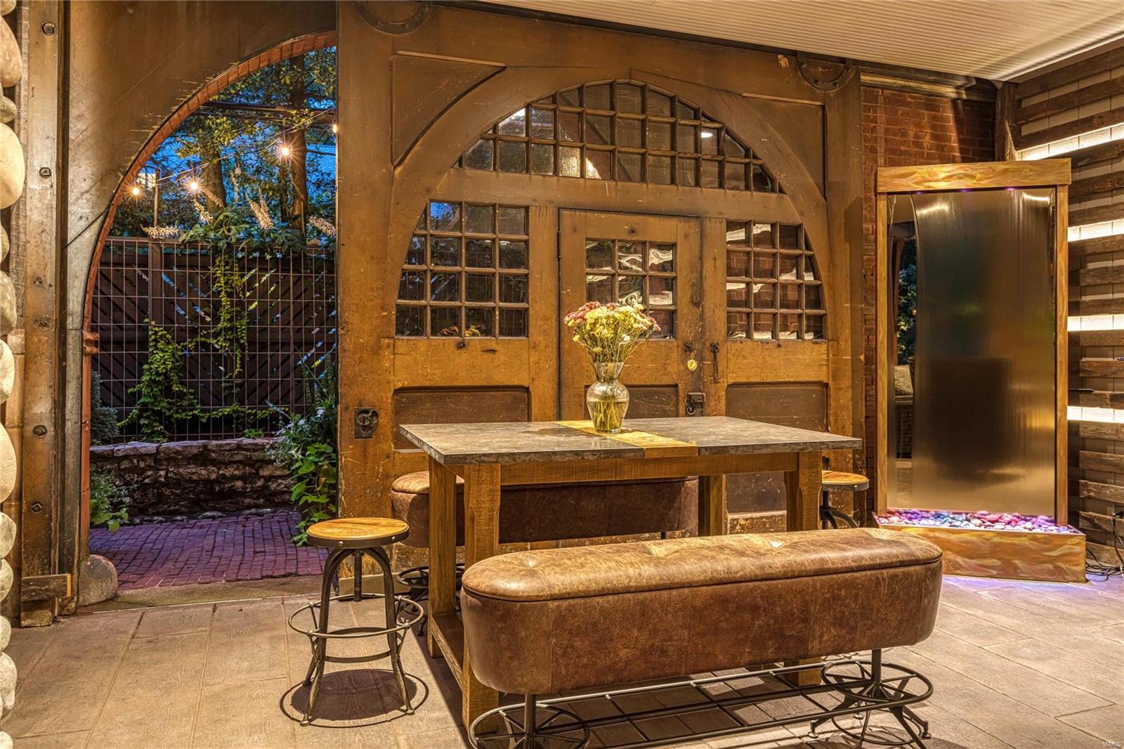 Westmoreland Place - Residential