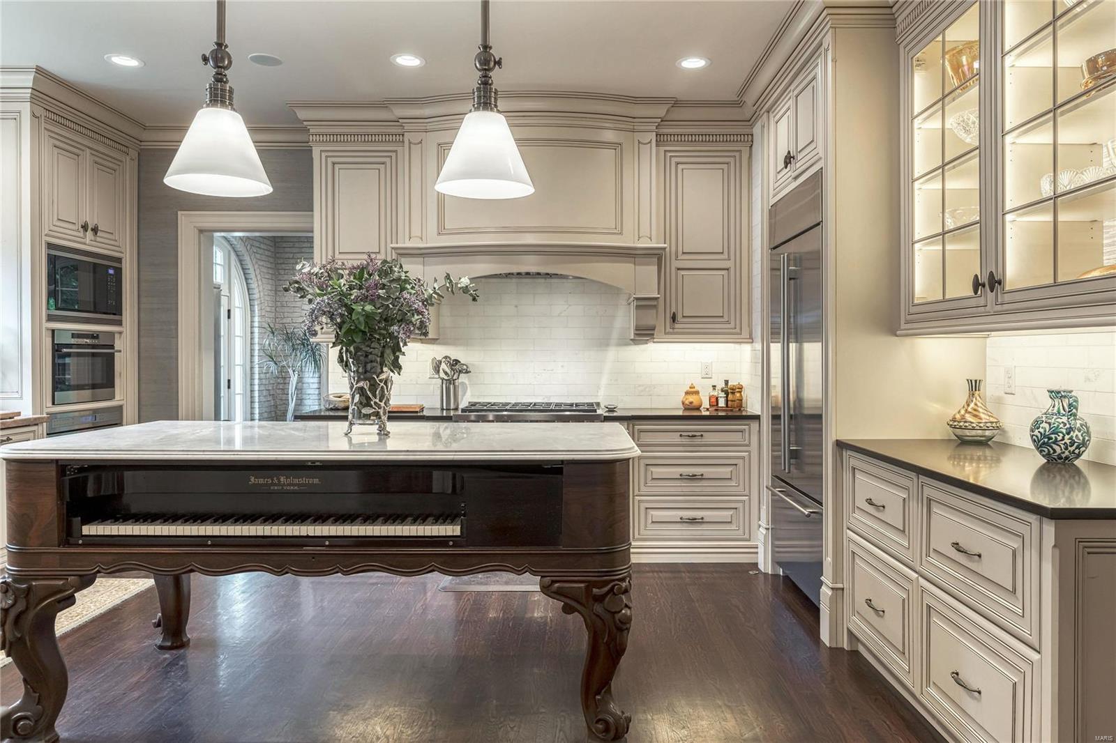 Westmoreland Place - Residential