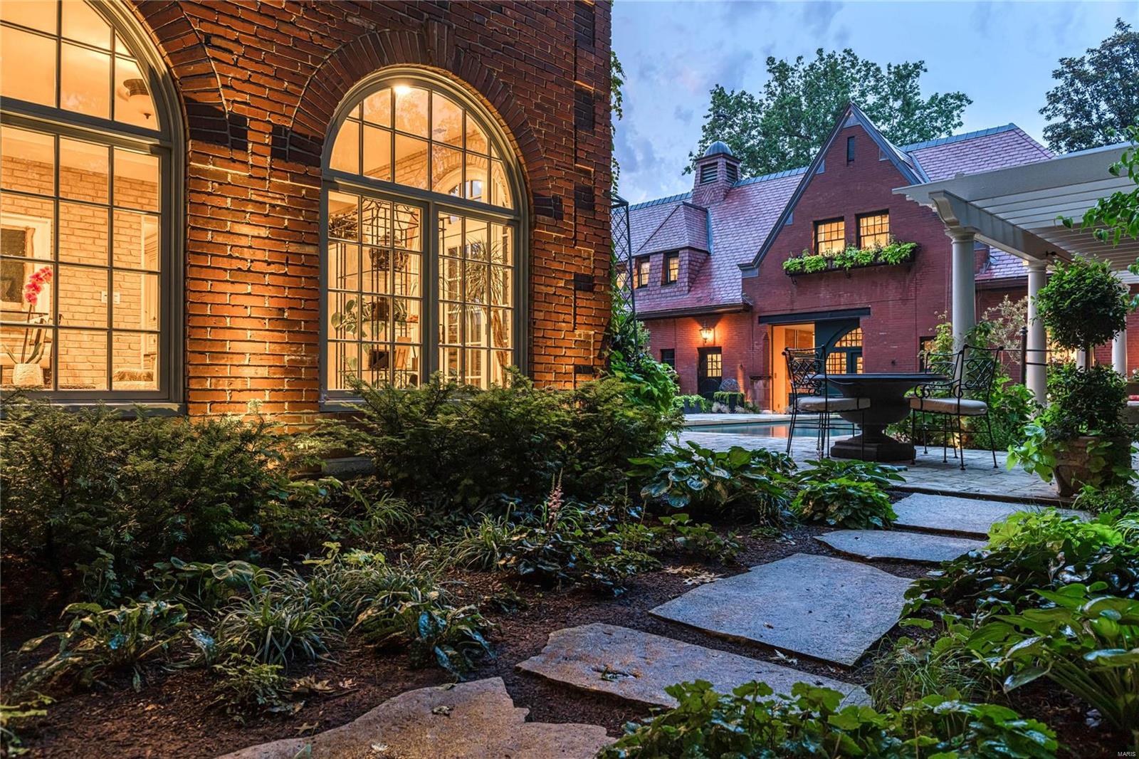 Westmoreland Place - Residential