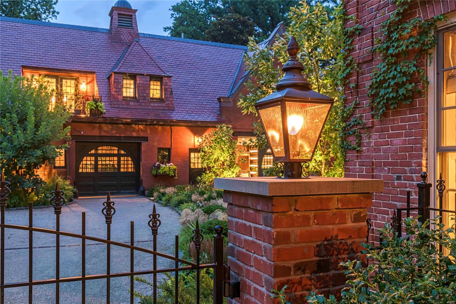 Westmoreland Place - Residential