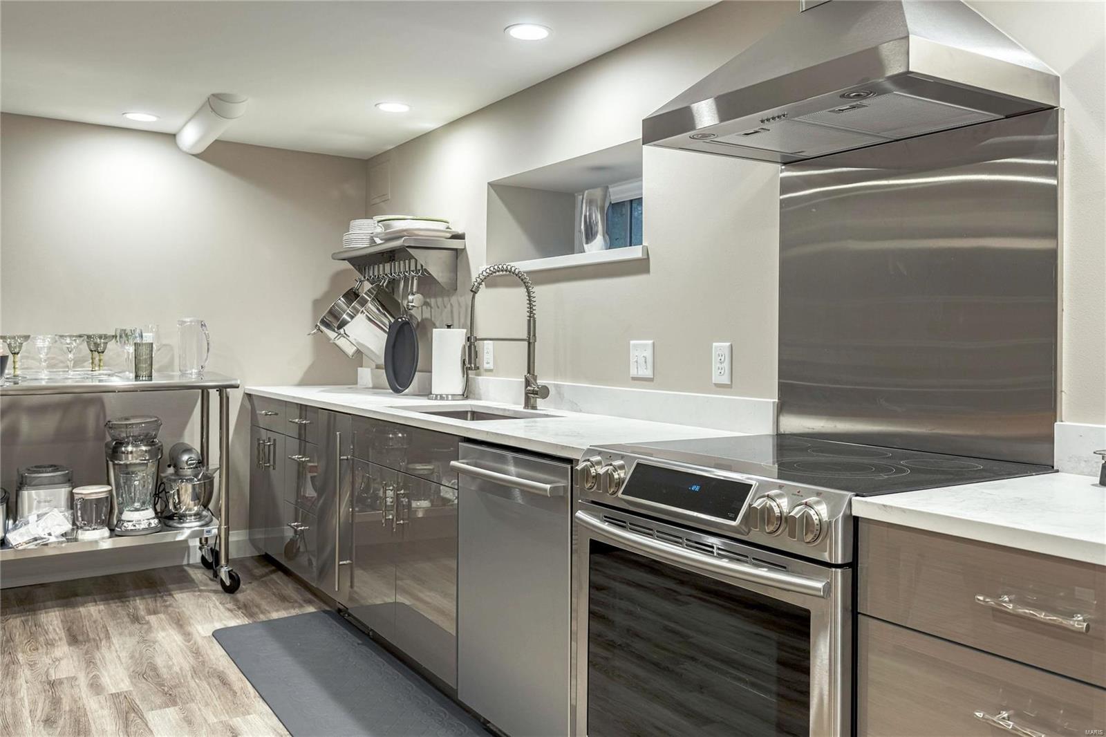 Westmoreland Place - Residential