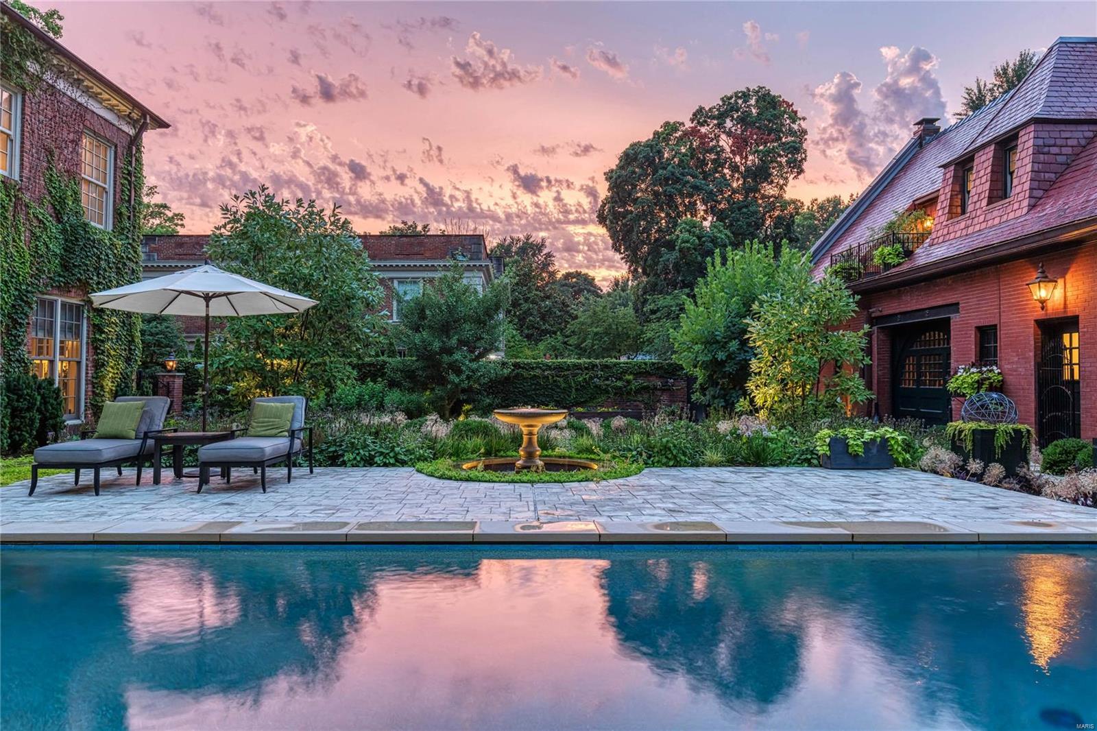 Westmoreland Place - Residential