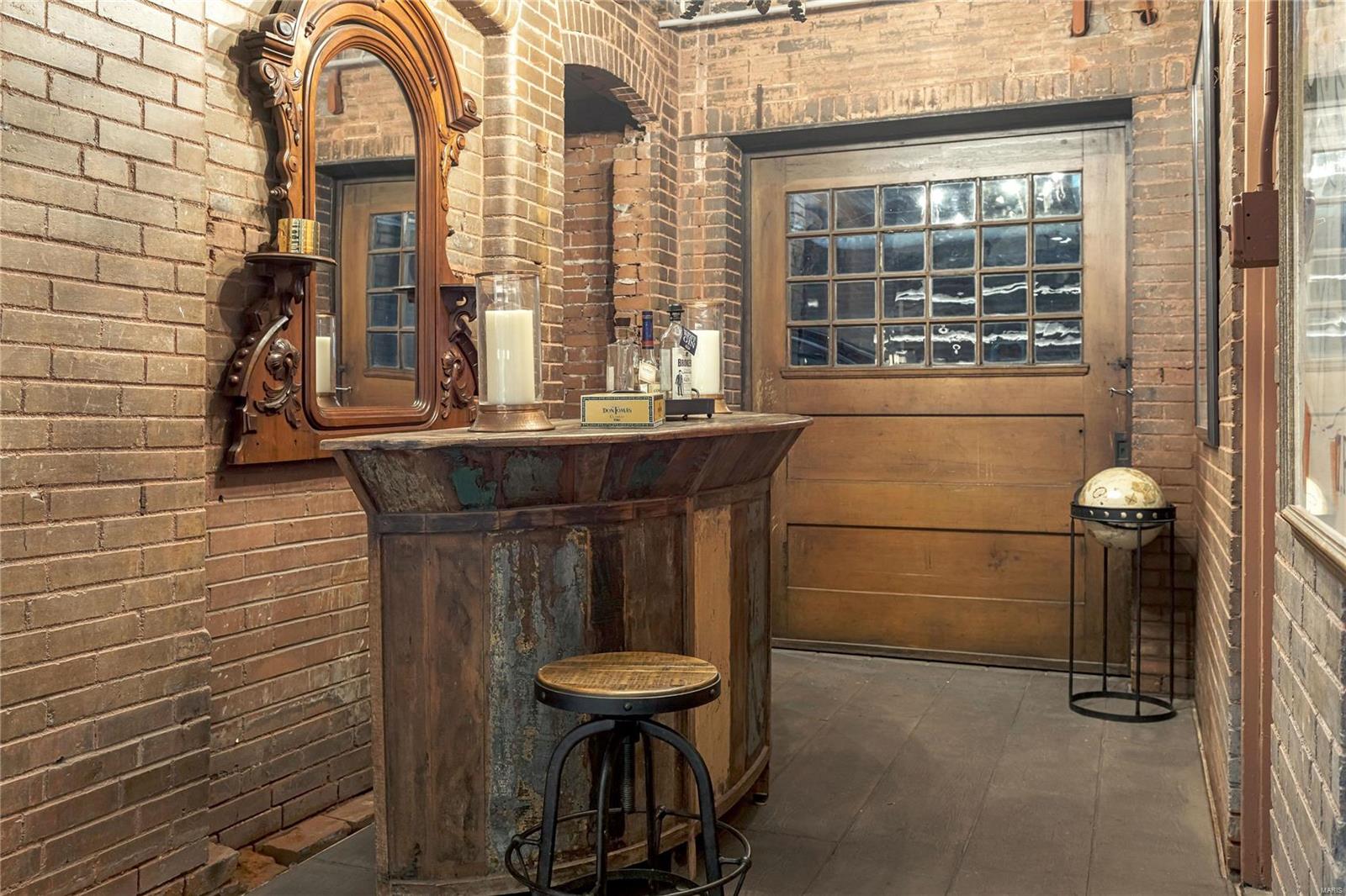 Westmoreland Place - Residential