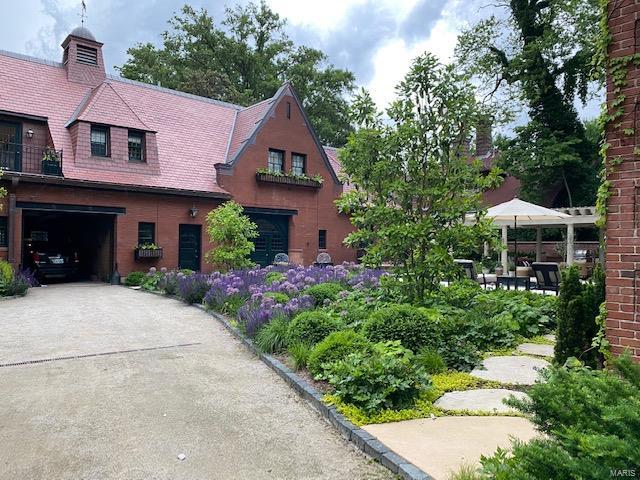 Westmoreland Place - Residential