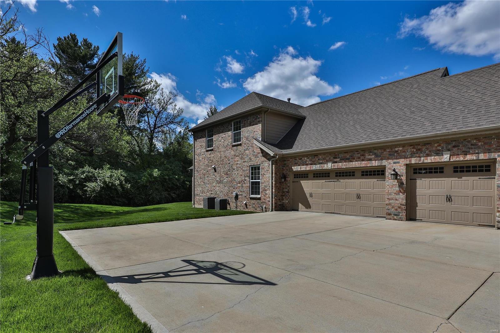 Clayton Downs - Residential