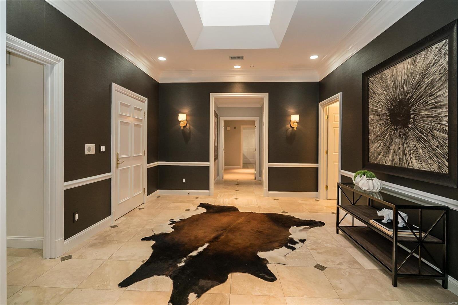 Shaw Place Condominium - Residential