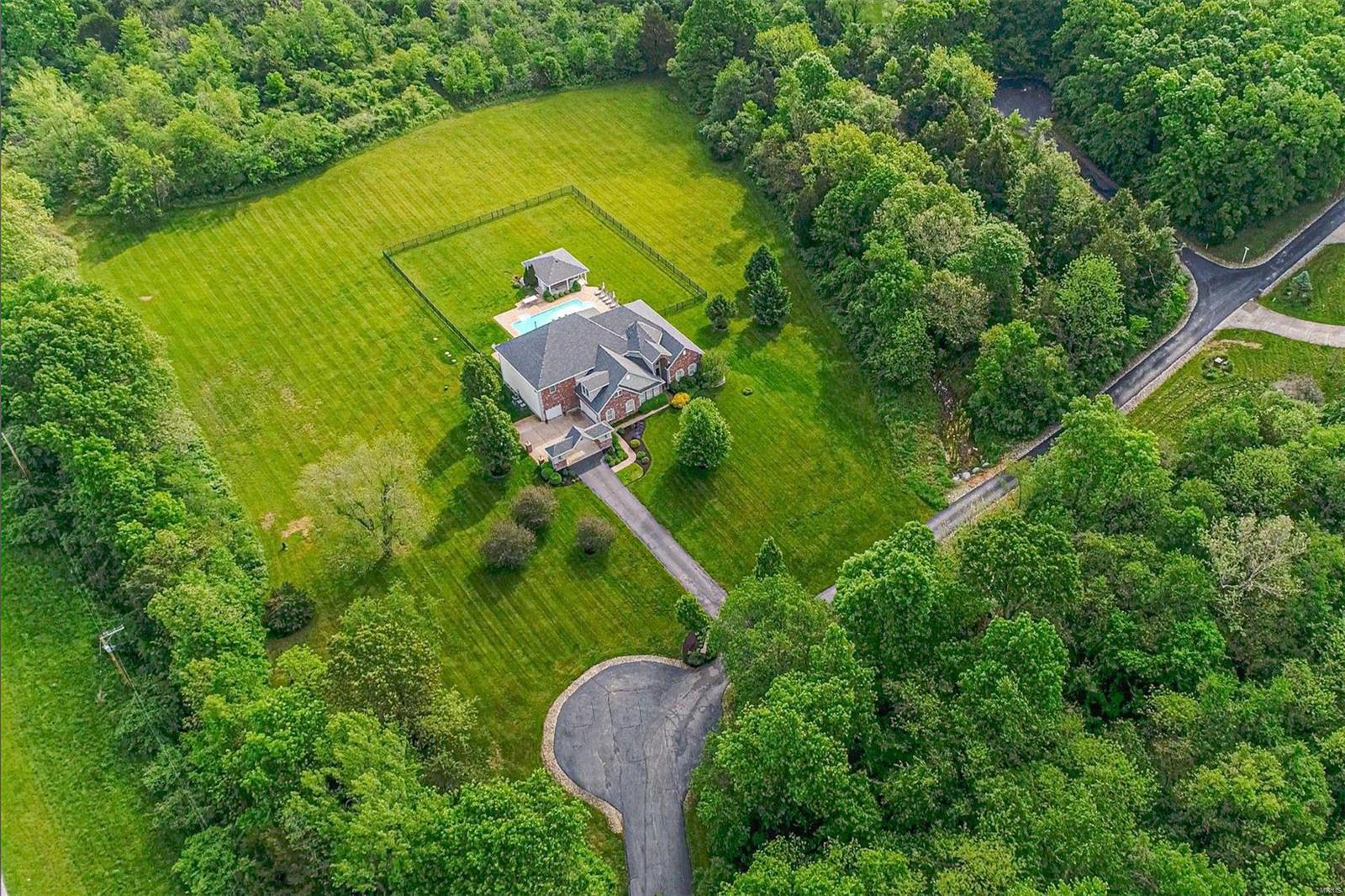 Hollow Hills - Residential