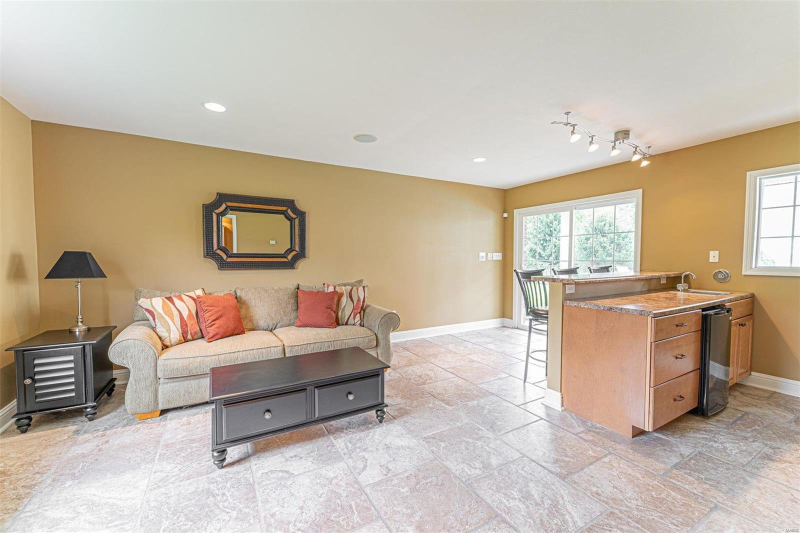 Hollow Hills - Residential