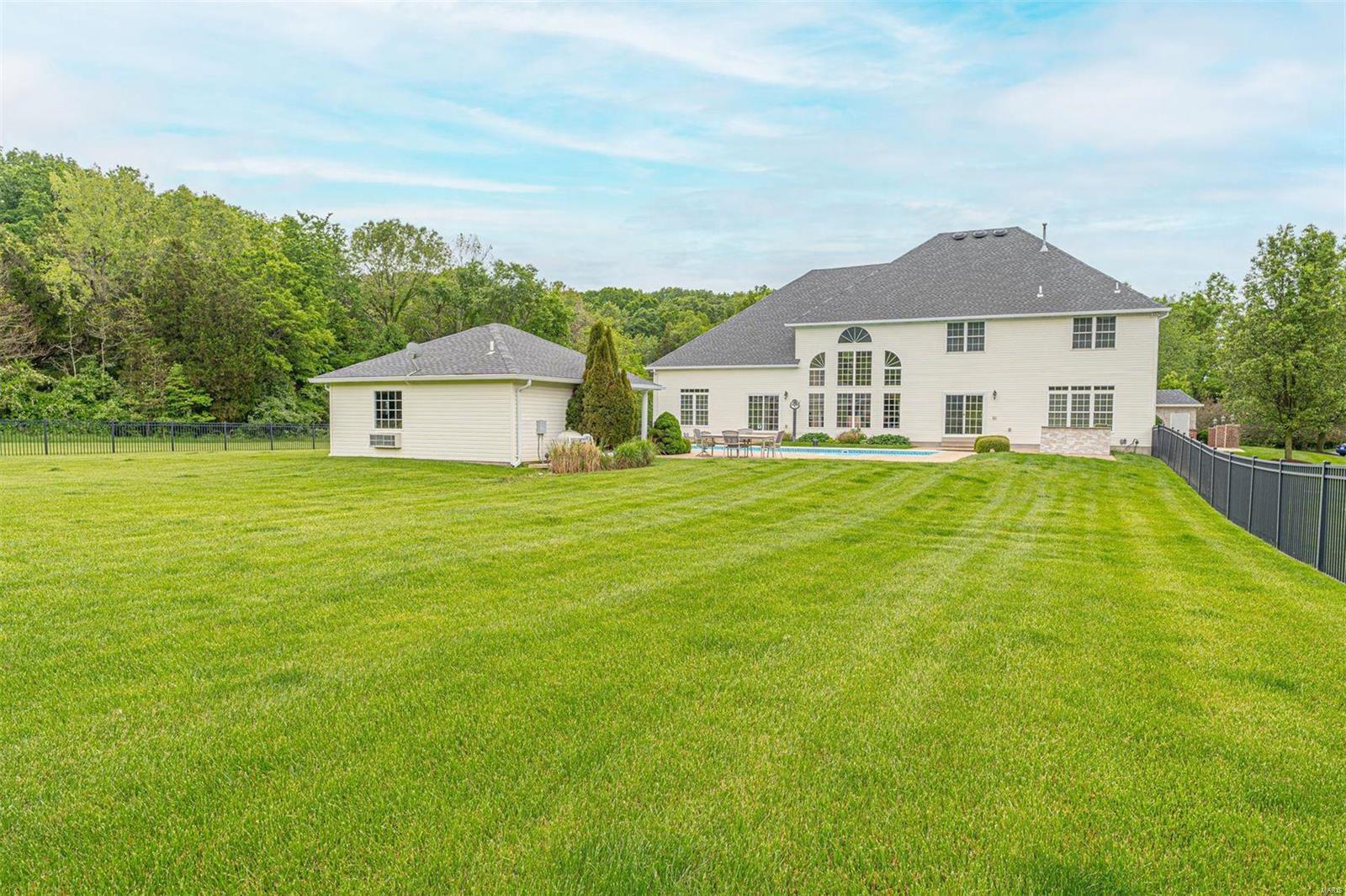 Hollow Hills - Residential