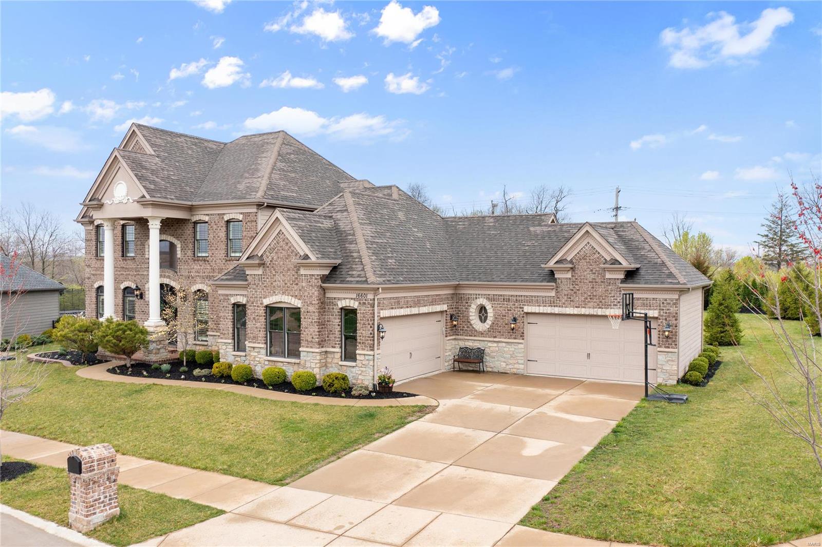 Manors At The Enclaves The - Residential