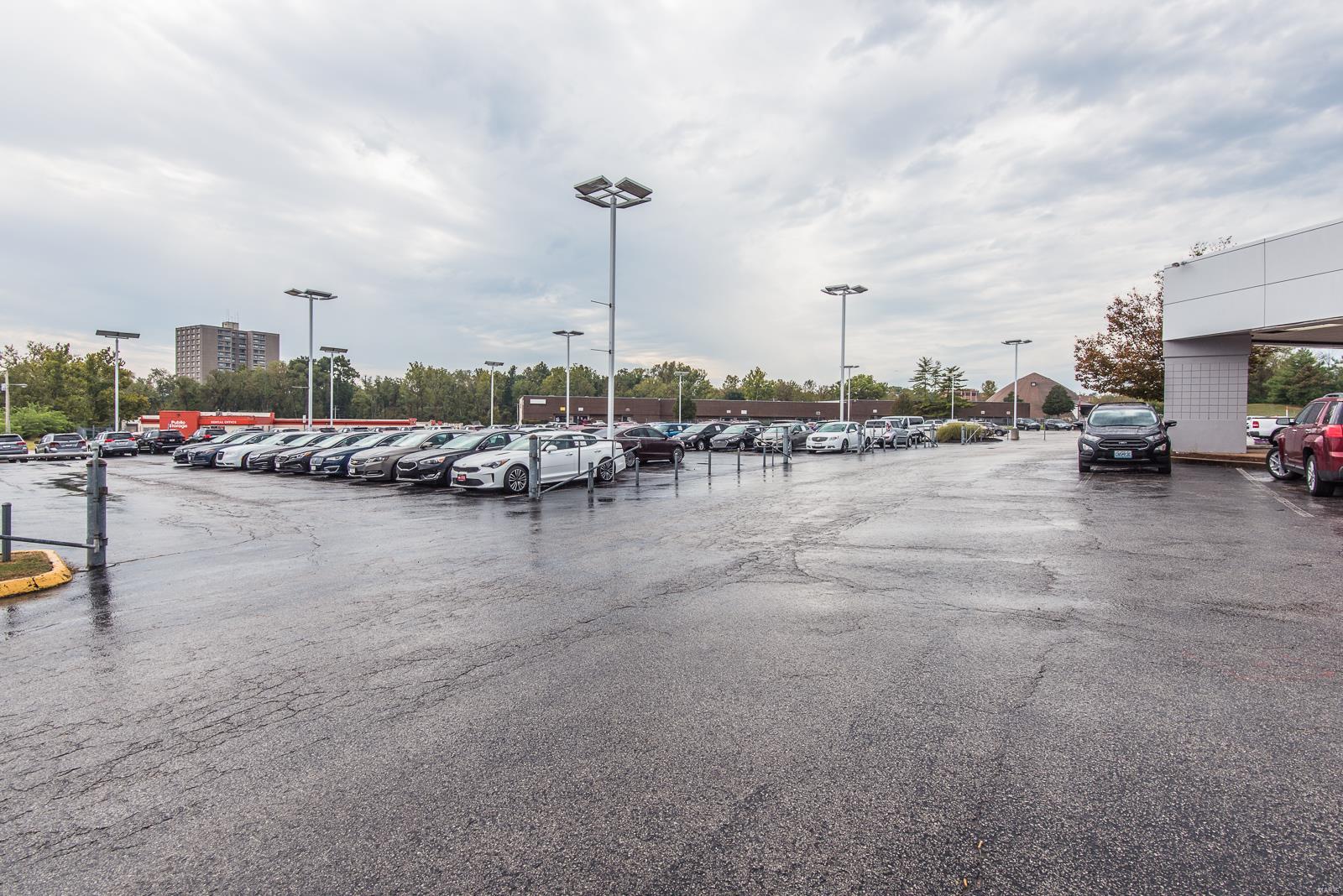 Seven Hills West Lt C Lt Split - Commercial Sale