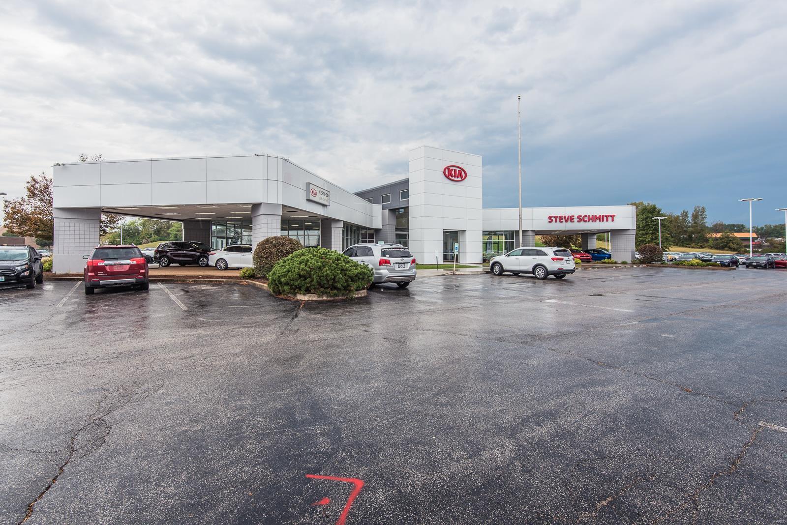 Seven Hills West Lt C Lt Split - Commercial Sale