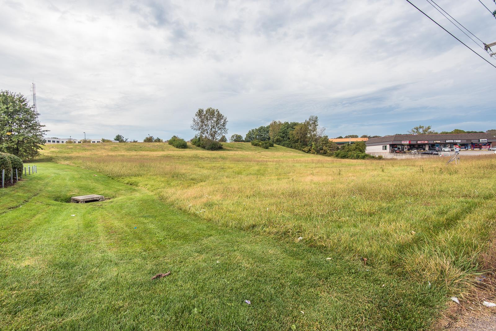 Seven Hills West Lt C Lt Split - Commercial Sale