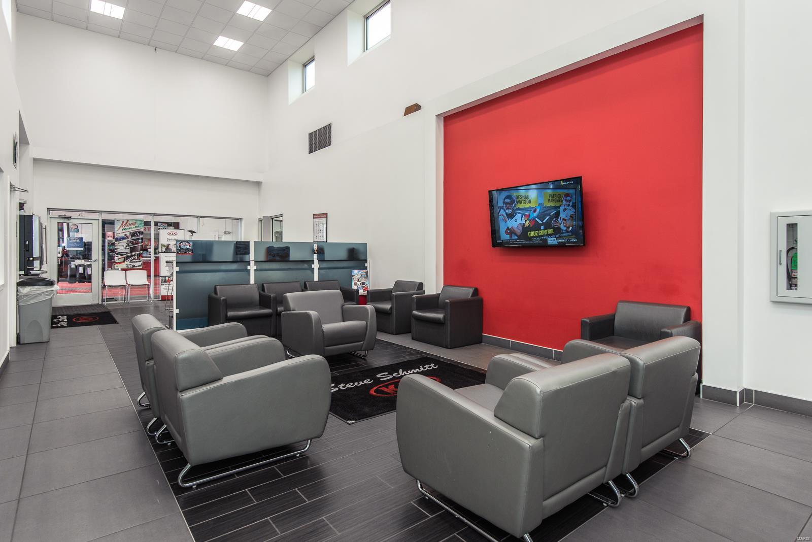 Seven Hills West Lt C Lt Split - Commercial Sale