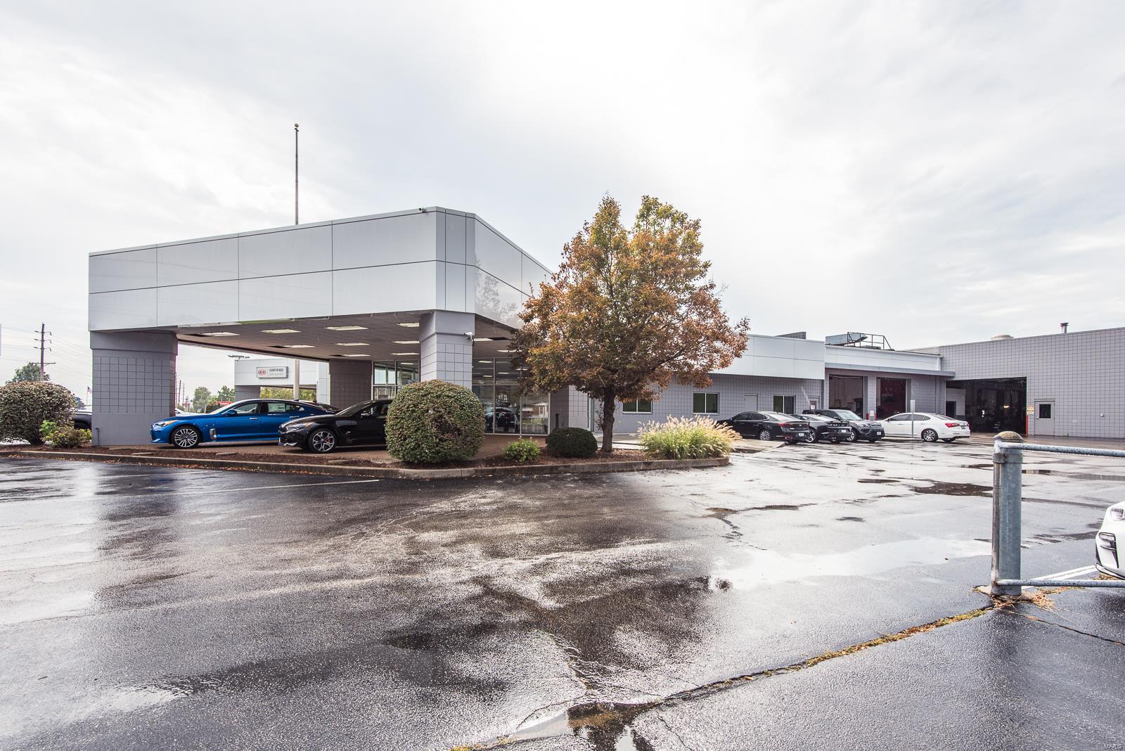 Seven Hills West Lt C Lt Split - Commercial Sale