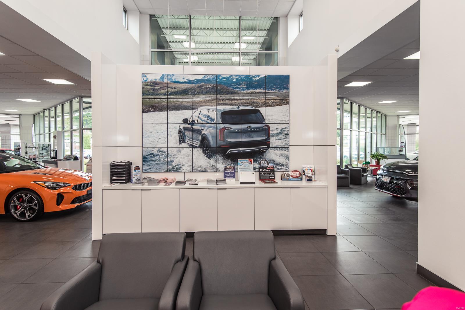 Seven Hills West Lt C Lt Split - Commercial Sale