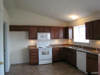 Falcons Crest - Residential