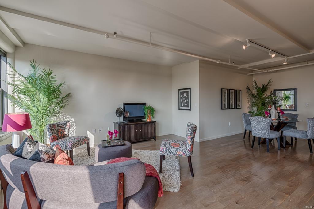 Syndicate Bldg Condos - Residential