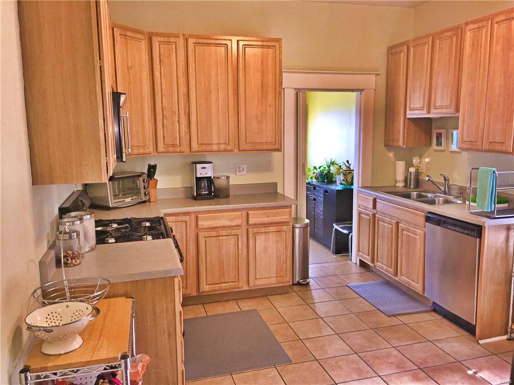 Shields Sub Of Lt 9-Sutton Tr - Residential Lease